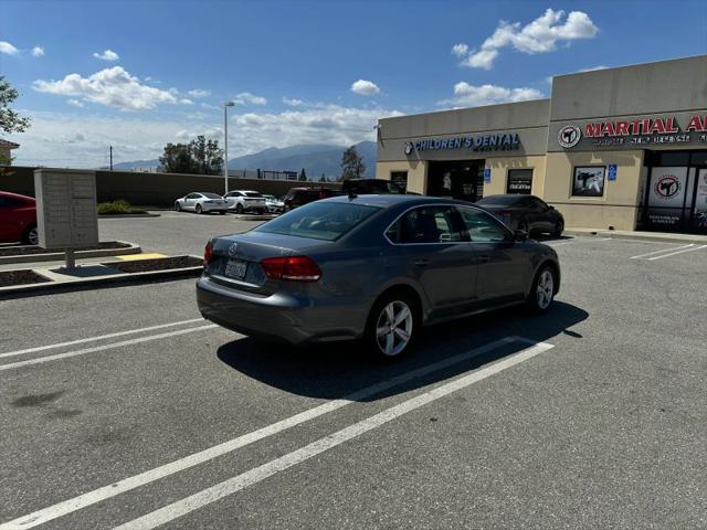 2013 Volkswagen Passat 2.5L SE