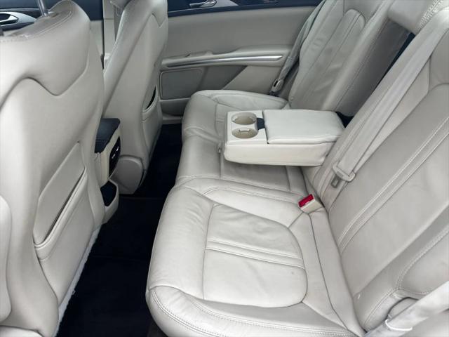 2013 Lincoln MKZ Base