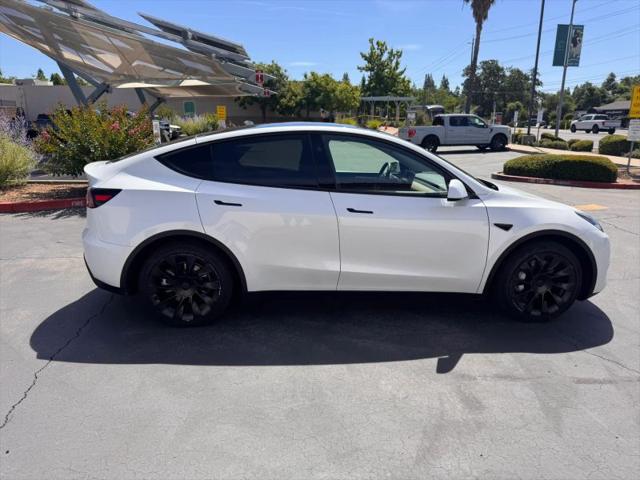 2024 Tesla Model Y Long Range Dual Motor All-Wheel Drive