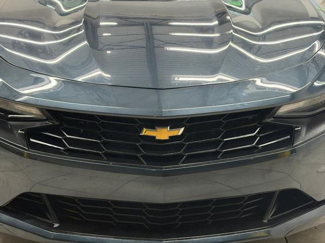 2022 Chevrolet Camaro RWD Coupe 2LT