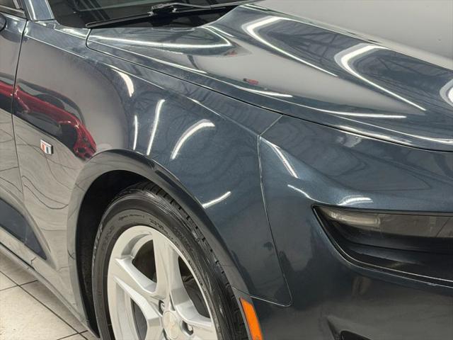 2022 Chevrolet Camaro RWD Coupe 2LT