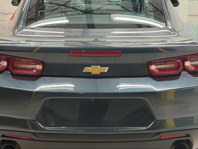 2022 Chevrolet Camaro RWD Coupe 2LT