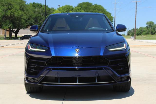 2020 Lamborghini Urus Base