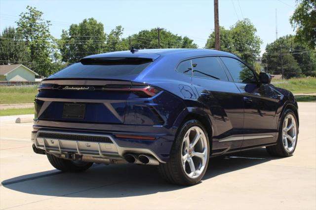 2020 Lamborghini Urus Base