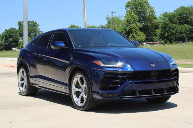 2020 Lamborghini Urus Base