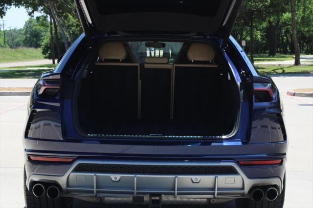 2020 Lamborghini Urus Base