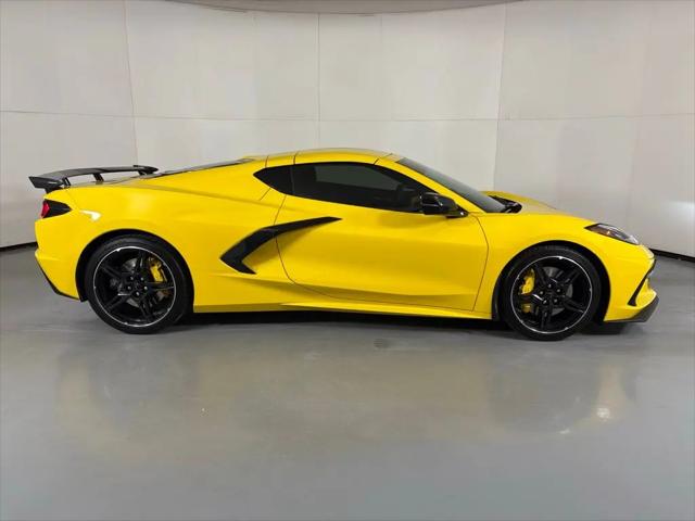 2025 Chevrolet Corvette Stingray RWD Coupe 2LT
