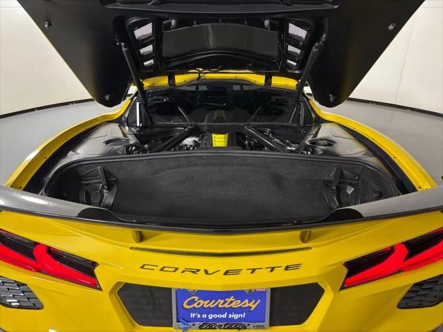 2025 Chevrolet Corvette Stingray RWD Coupe 2LT