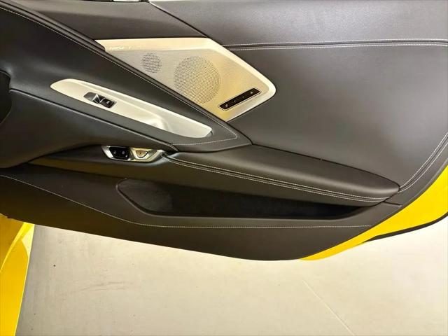 2025 Chevrolet Corvette Stingray RWD Coupe 2LT