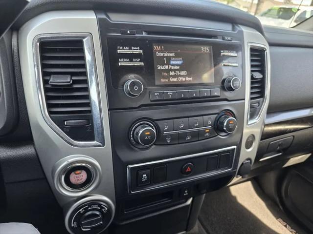 2017 Nissan Titan SV
