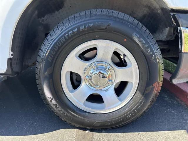 2001 Ford F-150 Base