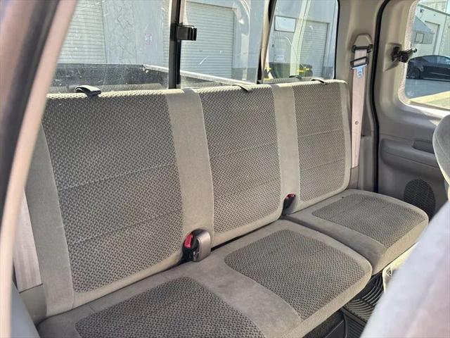 2001 Ford F-150 Base