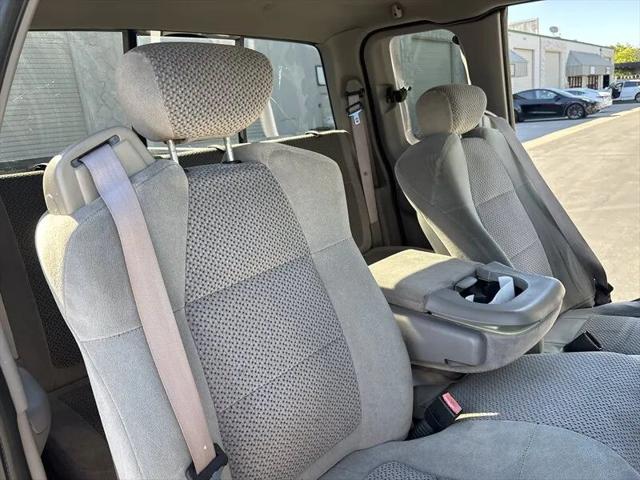 2001 Ford F-150 Base