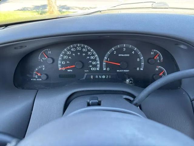 2001 Ford F-150 Base
