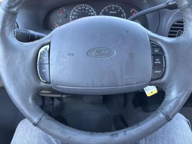 2001 Ford F-150 Base