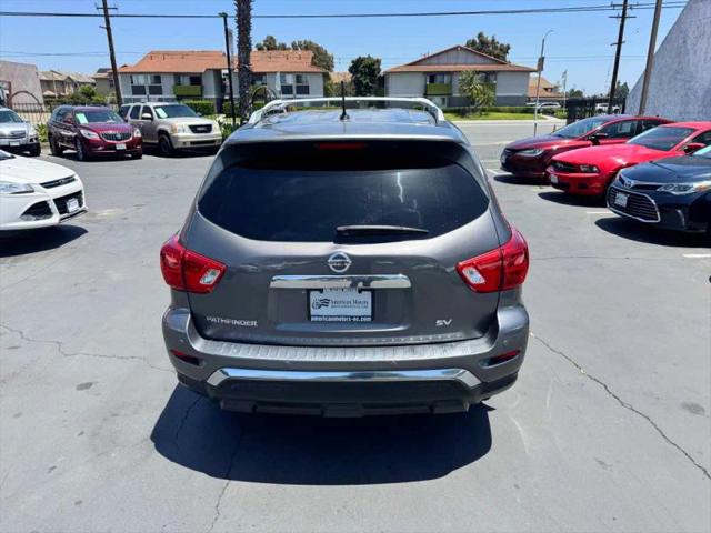 2017 Nissan Pathfinder SV