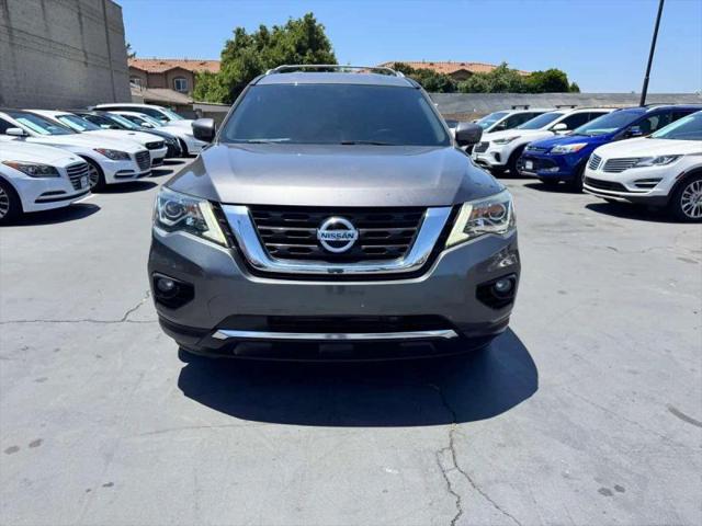 2017 Nissan Pathfinder SV