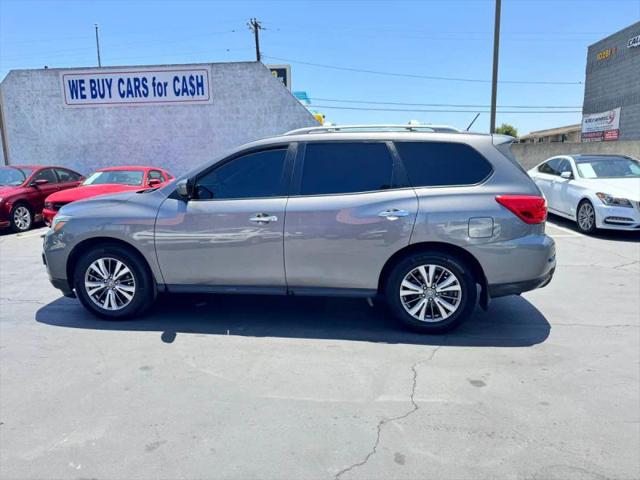 2017 Nissan Pathfinder SV