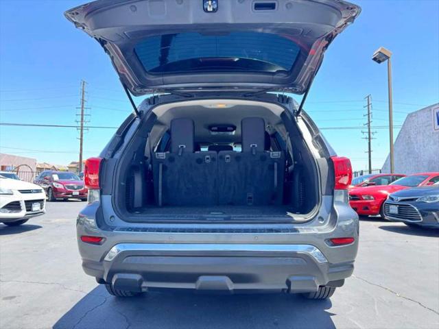 2017 Nissan Pathfinder SV