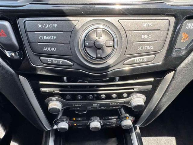 2017 Nissan Pathfinder SV