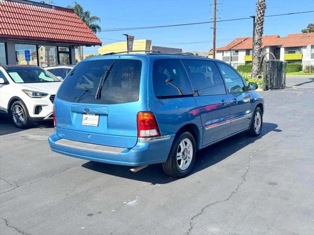 2003 Ford Windstar SE