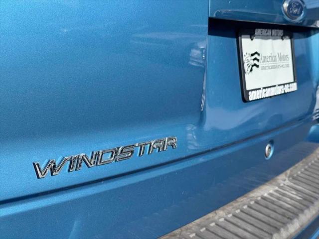 2003 Ford Windstar SE