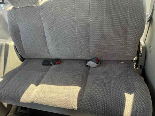 2003 Ford Windstar SE
