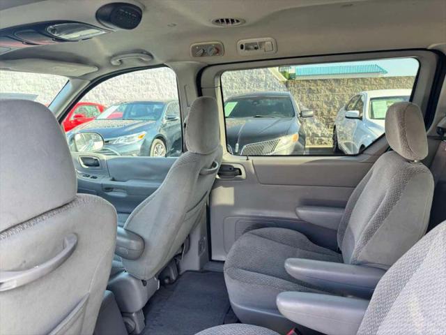 2003 Ford Windstar SE