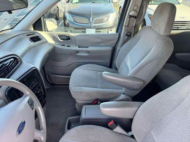 2003 Ford Windstar SE