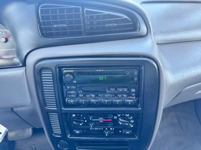 2003 Ford Windstar SE