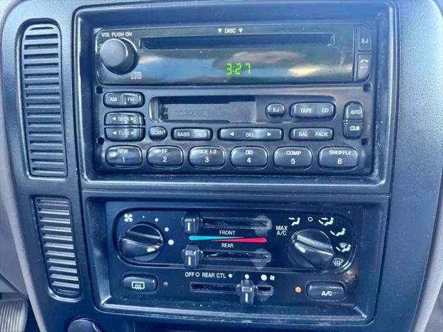 2003 Ford Windstar SE