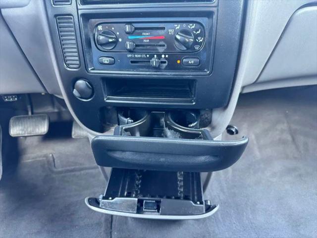 2003 Ford Windstar SE