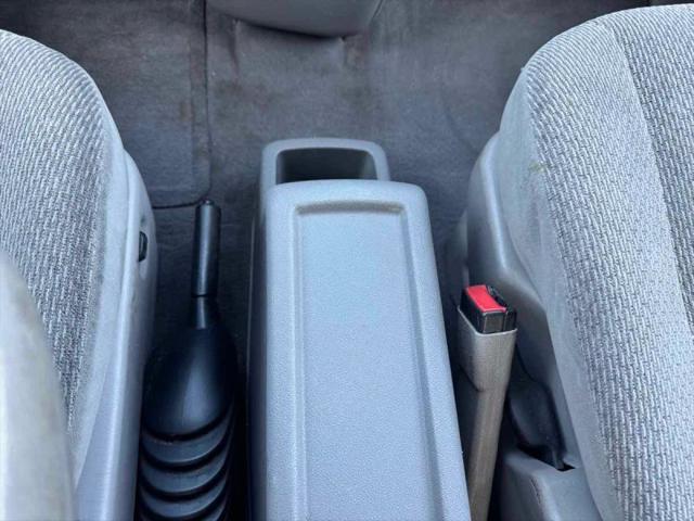 2003 Ford Windstar SE