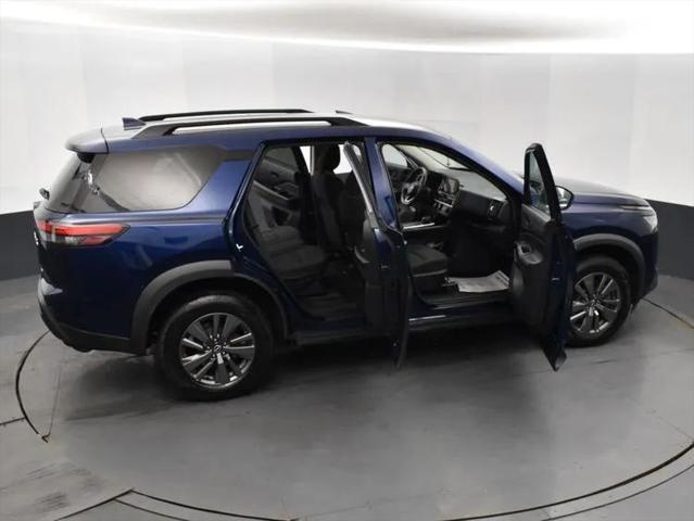 2024 Nissan Pathfinder SV FWD
