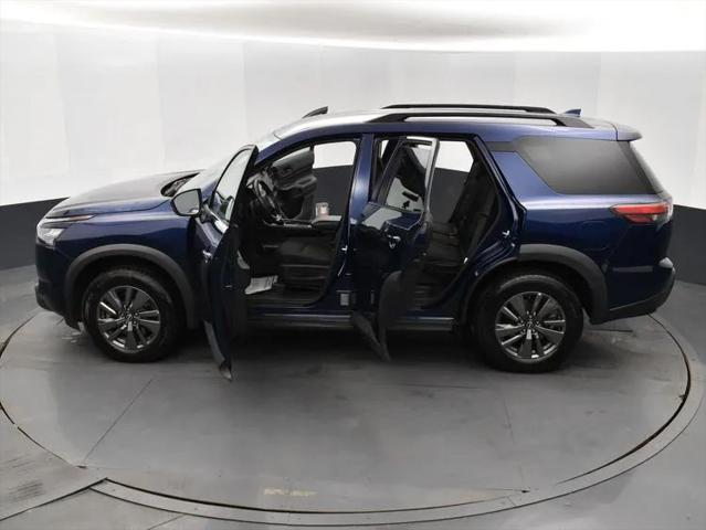 2024 Nissan Pathfinder SV FWD
