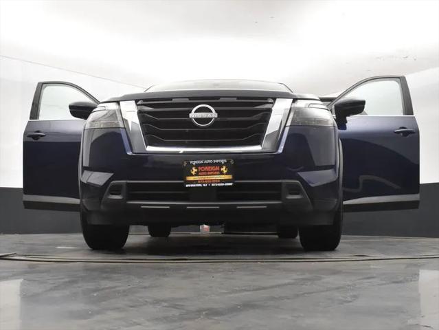 2024 Nissan Pathfinder SV FWD