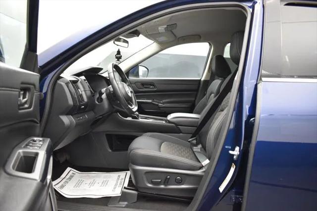 2024 Nissan Pathfinder SV FWD