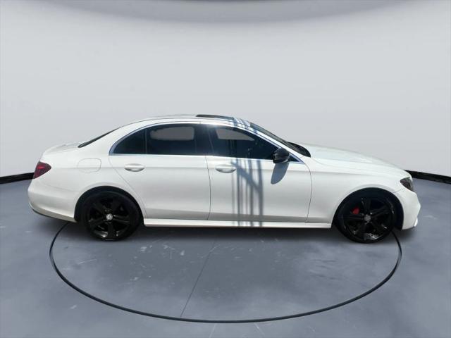 2017 Mercedes-Benz E-CLASS E 300 E 300