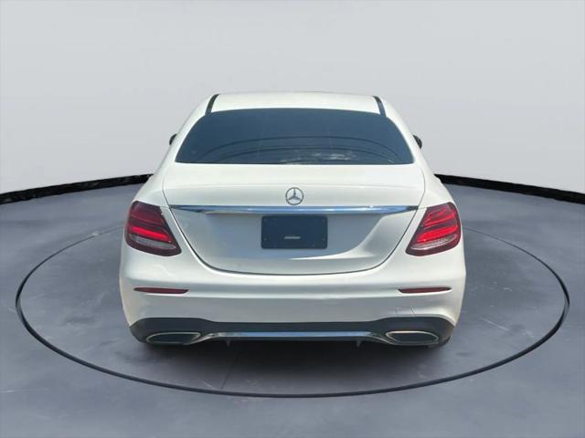 2017 Mercedes-Benz E-CLASS E 300 E 300