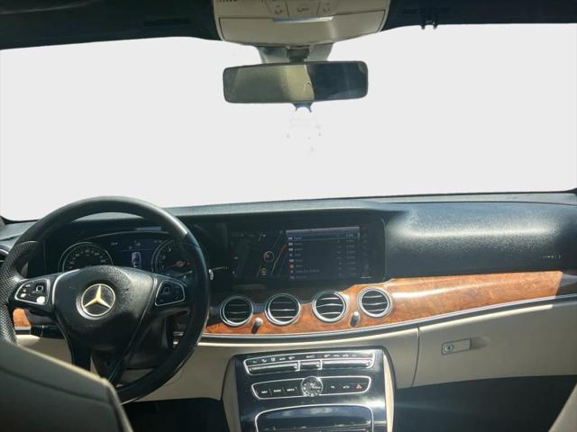 2017 Mercedes-Benz E-CLASS E 300 E 300