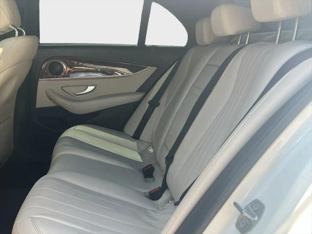 2017 Mercedes-Benz E-CLASS E 300 E 300