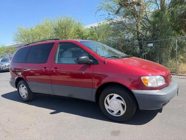 2000 Toyota Sienna LE for sale in Phoenix, AZ