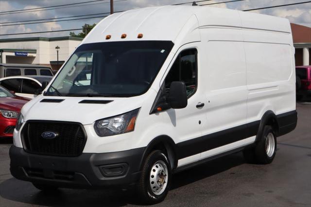 2023 Ford Transit Cargo Van Extended Length w/9 950-lb GVWR