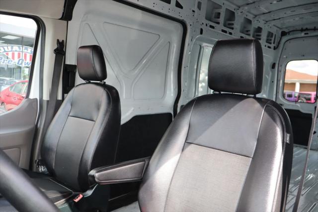 2023 Ford Transit Cargo Van Extended Length w/9 950-lb GVWR