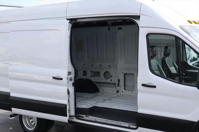 2023 Ford Transit Cargo Van Extended Length w/9 950-lb GVWR