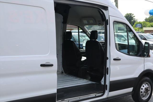 2023 Ford Transit Cargo Van Extended Length w/9 950-lb GVWR