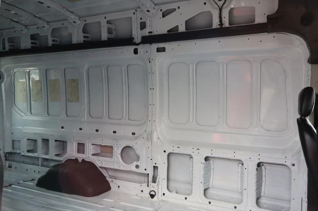 2023 Ford Transit Cargo Van Extended Length w/9 950-lb GVWR