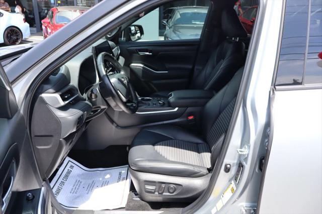 2025 Toyota Highlander XSE