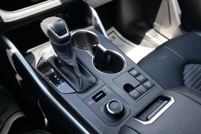 2025 Toyota Highlander XSE