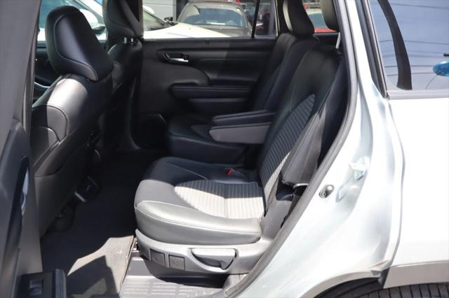 2025 Toyota Highlander XSE